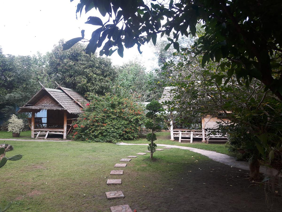 Ban Sabai Sabai Guest House Kanchanaburi Zewnętrze zdjęcie